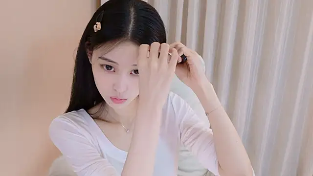 iiiiiiiiiu online show from 04-11-26, 12:09