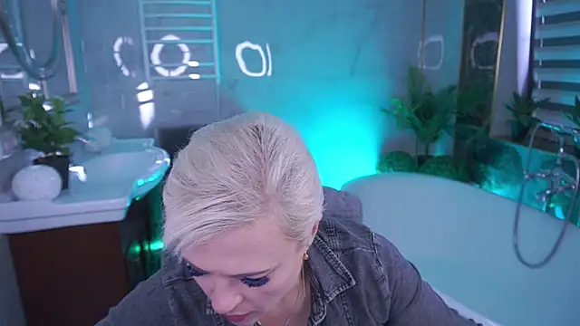 CrystalVibe online show from 04-15-26, 05:47