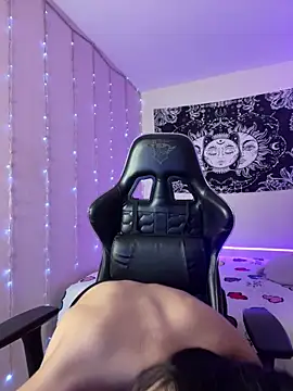 Snapshot of Natsrose chatting on 02-17-26, 12:56 Natsrose online show from 02-17-26, 12:56