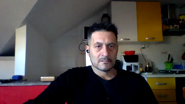 Snapshot of colosone chatting on 01-14-26, 09:59 colosone online show from 01-14-26, 09:59