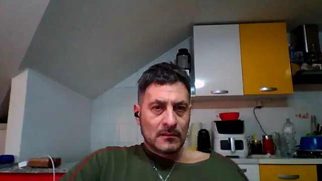 Snapshot of colosone chatting on 01-16-26, 07:01 colosone online show from 01-16-26, 07:01