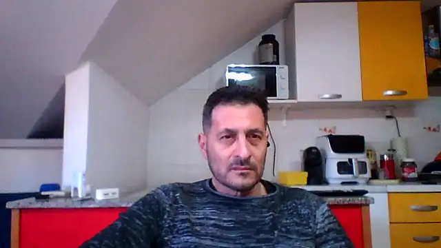 Snapshot of colosone chatting on 02-23-26, 11:07 colosone online show from 02-23-26, 11:07