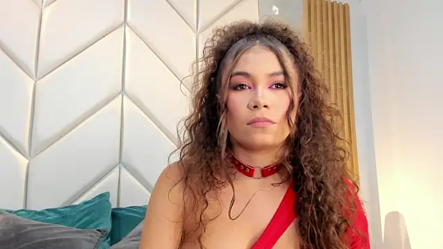 CamilaCastillo online show from 04-17-26, 08:01