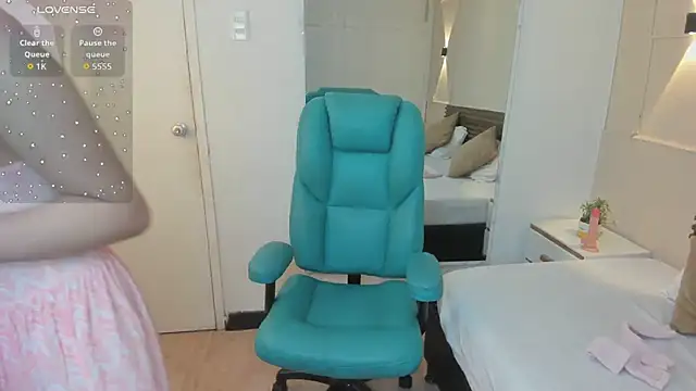 salome diamond online show from 02-06-26, 06:55