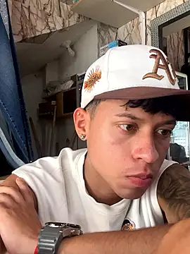 Snapshot of _Cristian chatting on 01-07-26, 07:49 Cristian online show from 01-07-26, 07:49