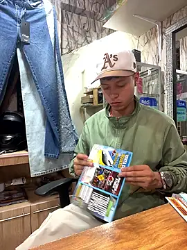 Snapshot of _Cristian chatting on 01-08-26, 08:44 Cristian online show from 01-08-26, 08:44