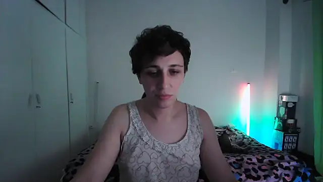 Snapshot of HoneyValentine chatting on 06-18-26, 07:29 HoneyValentine online show from 06-18-26, 07:29