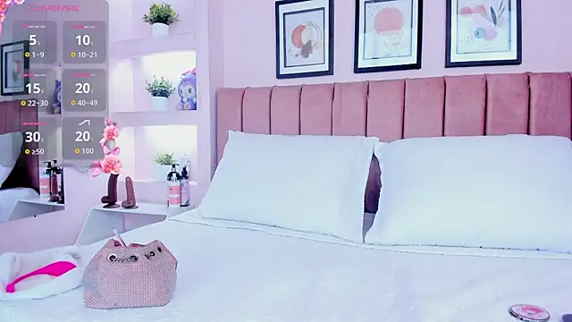 Katteyes   online show from 04-01-26, 03:09