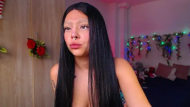 Snapshot of maddiie chatting on 01-10-26, 05:48 maddiie online show from 01-10-26, 05:48