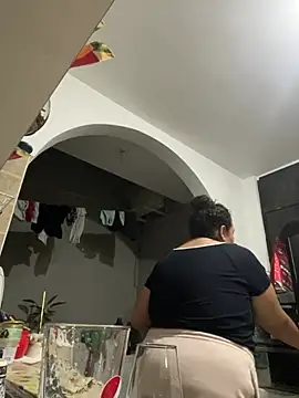 Snapshot of cutiepeach__ chatting on 01-10-26, 01:18 cutiepeach online show from 01-10-26, 01:18