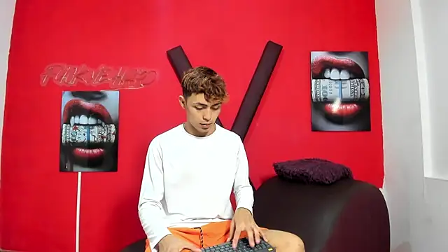 AVENGER BOYS2026 online show from 04-12-26, 07:19