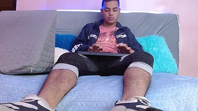 Snapshot of studentdeivy_ chatting on 02-07-26, 09:57 studentdeivy online show from 02-07-26, 09:57