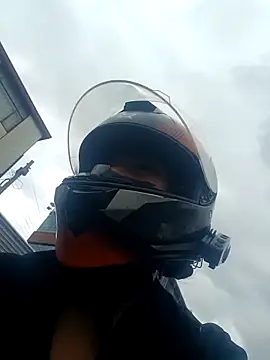 Michelle ec online show from 04-11-26, 04:44