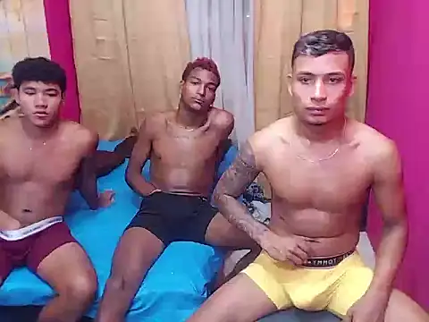 Snapshot of hugecock_black chatting on 01-07-26, 07:49 hugecock black online show from 01-07-26, 07:49