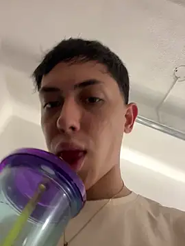 Iamcami  online show from 02-21-26, 07:15