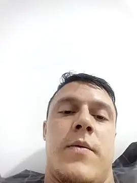 Snapshot of RAFAELQUINTEROSCAVALHEI chatting on 01-07-26, 03:47 RAFAELQUINTEROSCAVALHEI online show from 01-07-26, 03:47