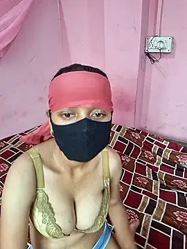 Snapshot of savitaxbhabhi chatting on 06-08-26, 02:45 savitaxbhabhi online show from 06-08-26, 02:45
