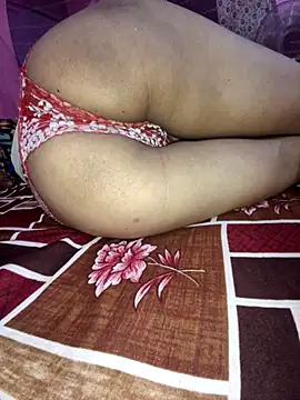 Snapshot of savitaxbhabhi chatting on 06-13-26, 05:44 savitaxbhabhi online show from 06-13-26, 05:44