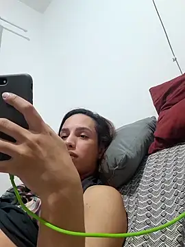 ofjuliaa online show from 04-08-26, 02:33