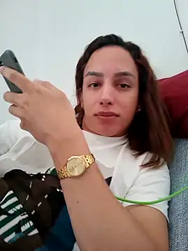 ofjuliaa online show from 04-13-26, 06:57