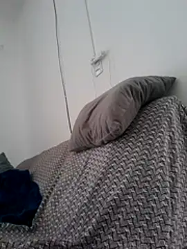 ofjuliaa online show from 07-13-26, 06:44