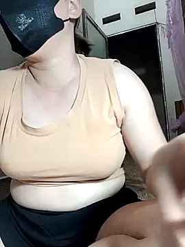 Lyna sexy24 online show from 04-11-26, 10:25