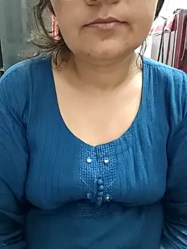 piryasharma005 online show from 03-10-26, 06:02