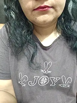 piryasharma005 online show from 04-18-26, 11:16