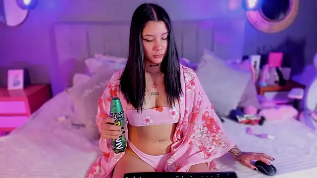 Nathalia stone  online show from 02-12-26, 04:07