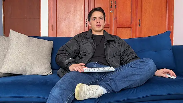 Enzho liam online show from 02-09-26, 03:38