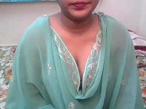 Snapshot of Sima_Roy95 chatting on 02-18-26, 04:36 Sima Roy95 online show from 02-18-26, 04:36
