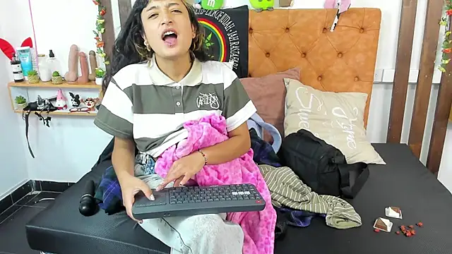 MeowMota  online show from 07-02-26, 06:25