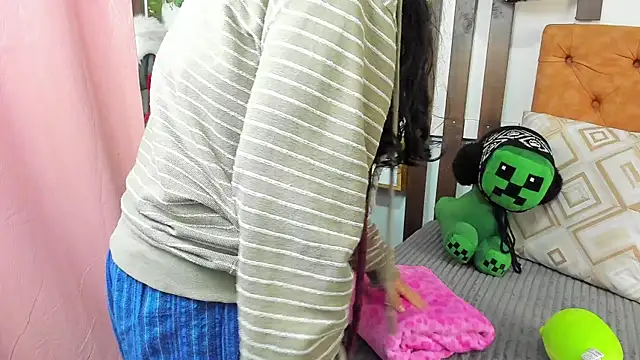 MeowMota  online show from 07-21-26, 06:43