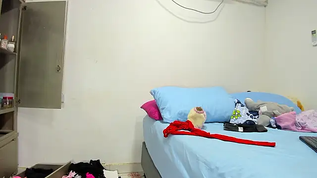 vennuss19 online show from 03-22-26, 08:34