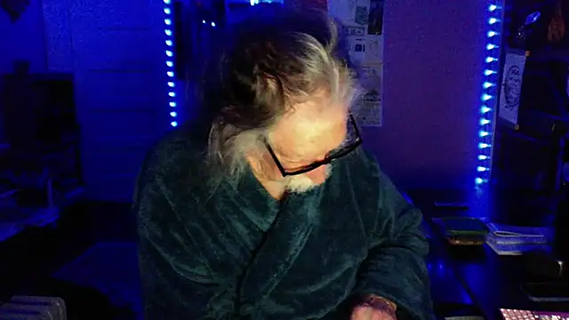 LickYourYoni online show from 03-27-26, 09:42