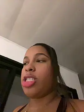 NataliaMillers online show from 06-11-26, 03:59