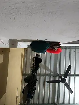 Snapshot of Riyan_Sd chatting on 01-15-26, 08:45 Riyan Sd online show from 01-15-26, 08:45