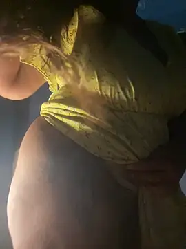 Snapshot of Annalua73 chatting on 01-10-26, 09:52 Annalua73 online show from 01-10-26, 09:52