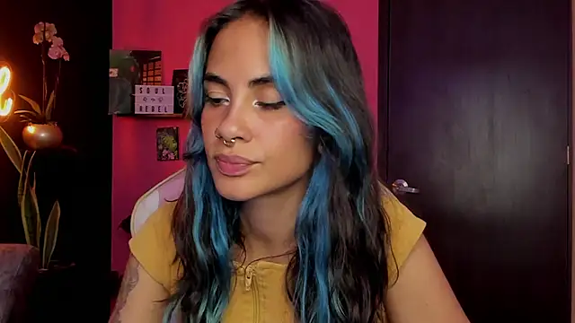 Snapshot of azula_lillet chatting on 01-07-26, 09:06 azula lillet online show from 01-07-26, 09:06