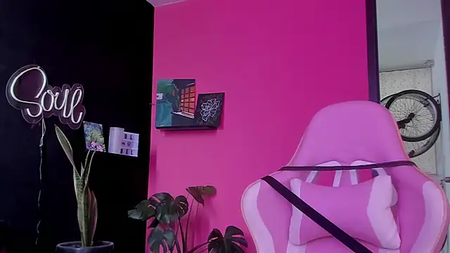 azula lillet online show from 04-18-26, 02:54