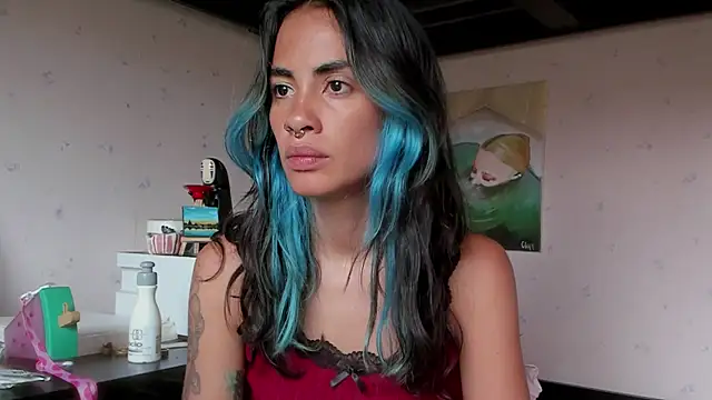 Snapshot of azula_lillet chatting on 07-03-26, 10:10 azula lillet online show from 07-03-26, 10:10