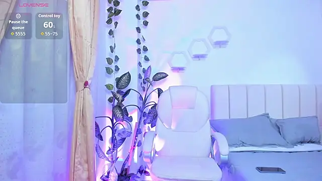 Snapshot of emily7_ chatting on 03-03-26, 10:15 emily7 online show from 03-03-26, 10:15