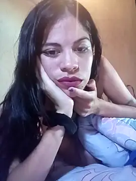 Chiquitoperopeligroso4 online show from 04-10-26, 05:56