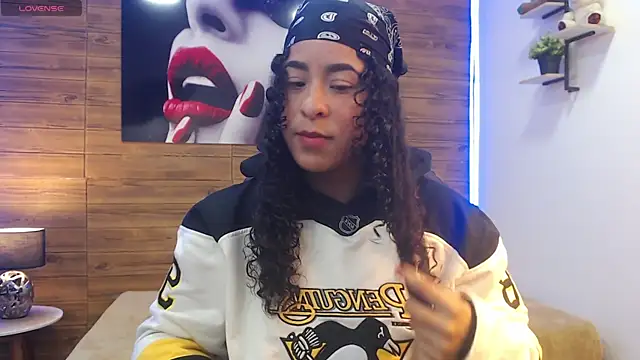 Snapshot of Mila_lock chatting on 01-09-26, 02:58 Mila lock online show from 01-09-26, 02:58