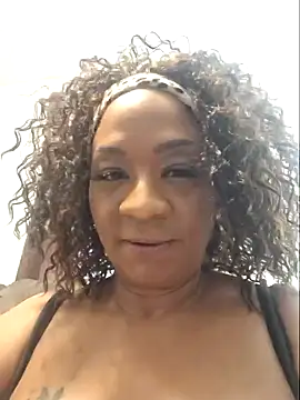 Snapshot of Big_Booty_Bonnie chatting on 03-04-26, 04:24 Big Booty Bonnie online show from 03-04-26, 04:24