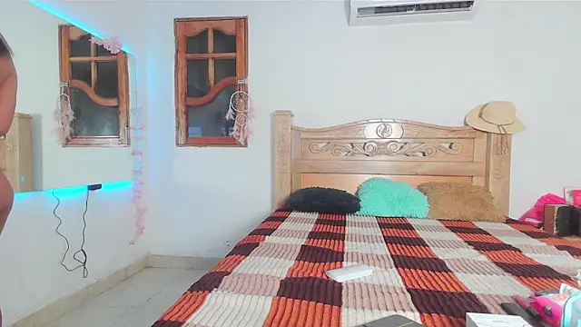 bratz glloe online show from 04-21-26, 02:37