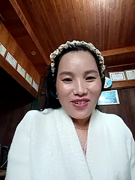 Snapshot of yu--yo chatting on 05-07-26, 01:00 yu--yo online show from 05-07-26, 01:00