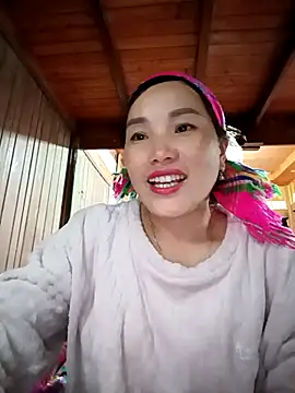 Snapshot of yu--yo chatting on 05-10-26, 02:28 yu--yo online show from 05-10-26, 02:28