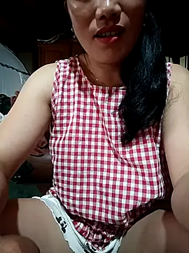 Snapshot of yu--yo chatting on 07-04-26, 11:22 yu--yo online show from 07-04-26, 11:22