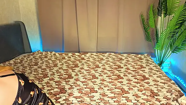 Sally Ange1 online show from 04-21-26, 09:26